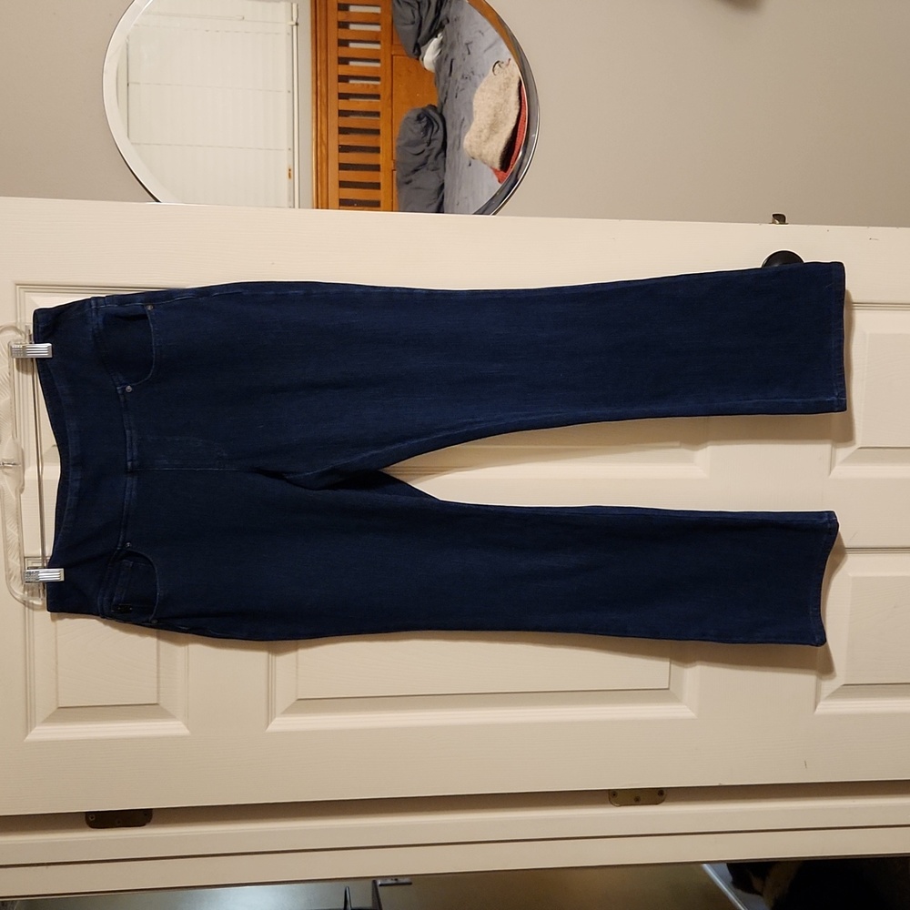 Pull on jean